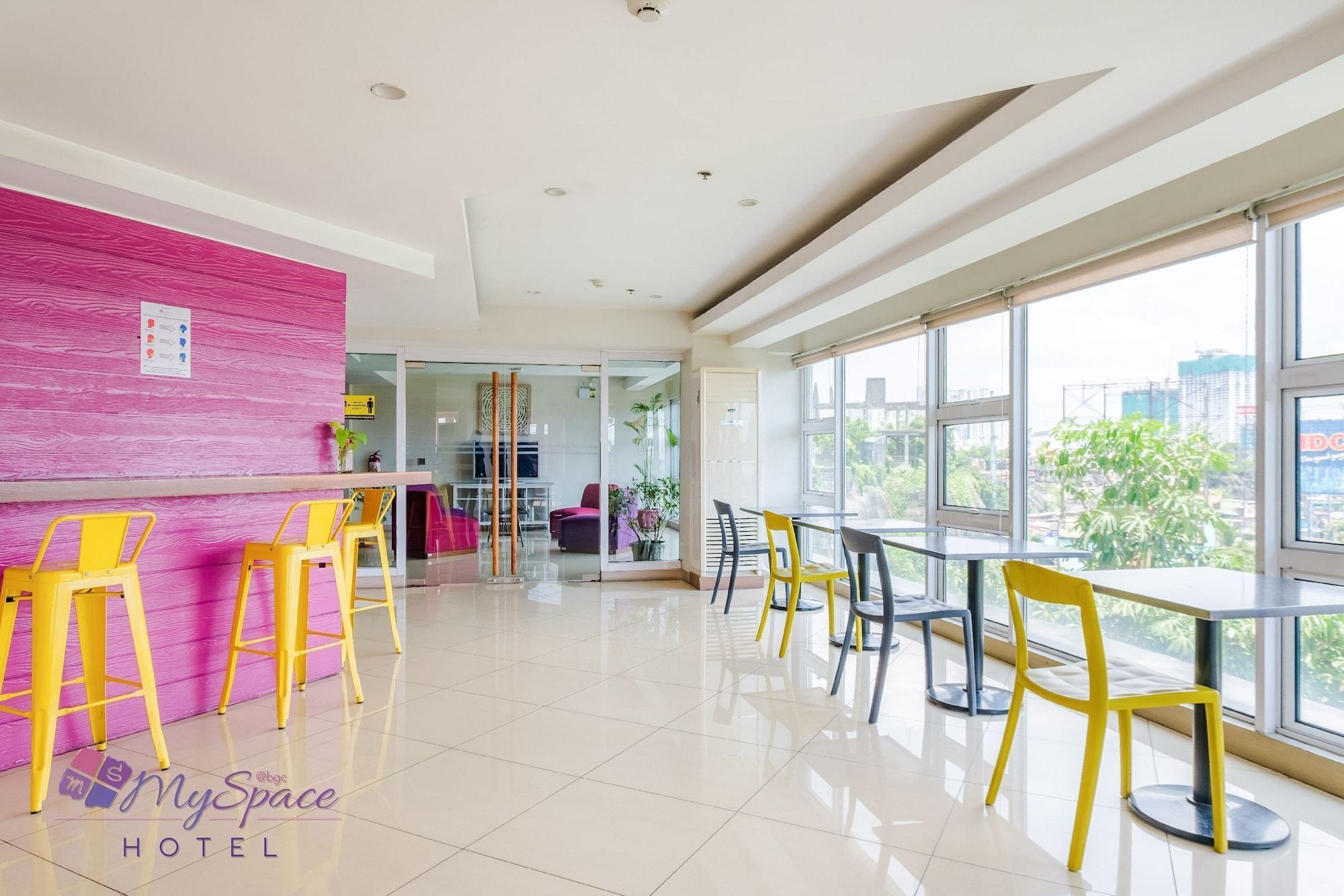 Myspace Hotel @Bgc Pasig City Eksteriør bilde